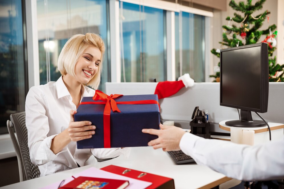 colleagues-celebrating-christmas-party-office-smiling-giving-presents_176420-7714.jpg colleagues-celebrating-christmas-party-office-smiling-giving-presents_176420-7714.jpg