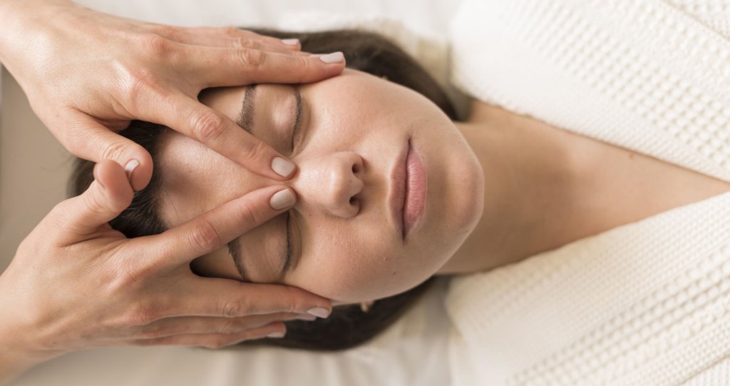close-up-woman-being-massaged2.jpg close-up-woman-being-massaged2.jpg