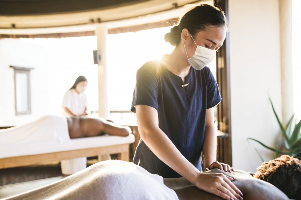 spa-massage.jpg spa-massage.jpg