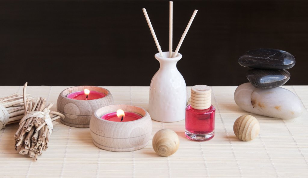 vase-lotion-candles2.jpg vase-lotion-candles2.jpg