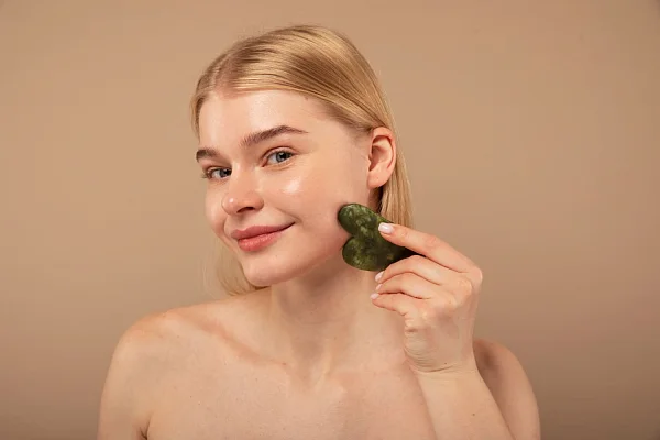 Массаж гуаша для лица